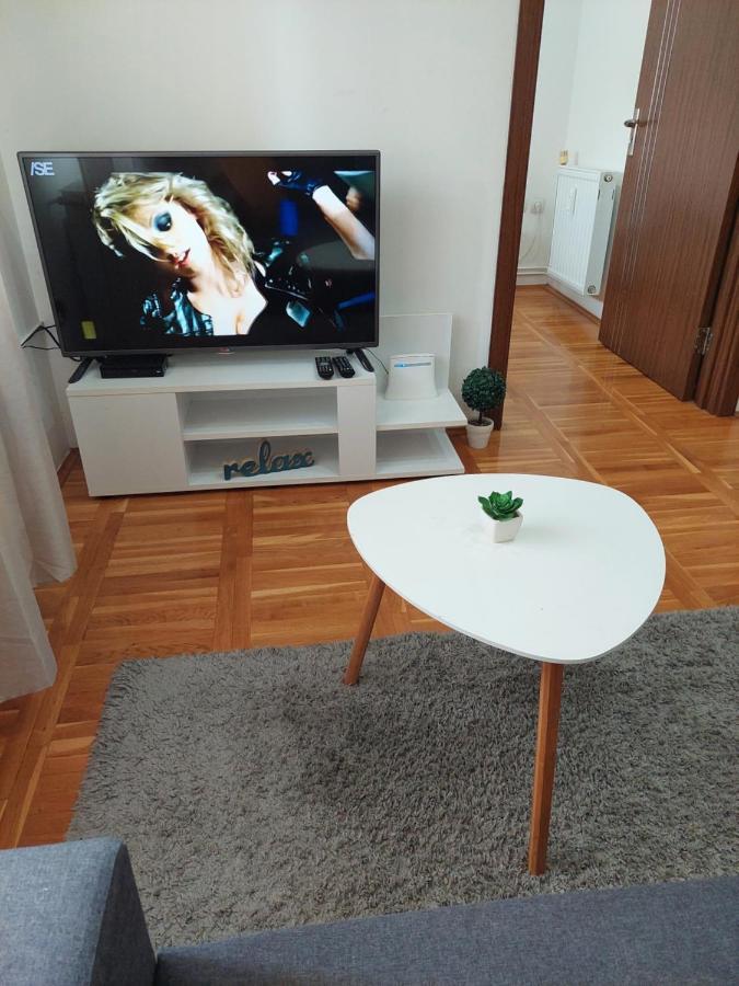 Smiley 2 - Subotica Centar Apartment Екстериор снимка