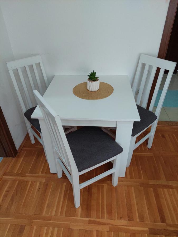 Smiley 2 - Subotica Centar Apartment Екстериор снимка